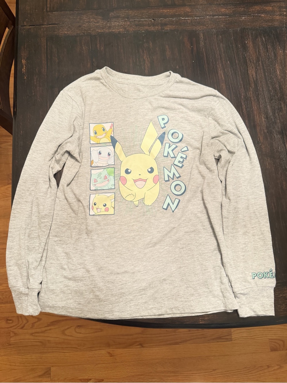 Pokémon Pikachu Kids' Graphic Gray Pikachu Youth Medium Long-Sleeve Shirt